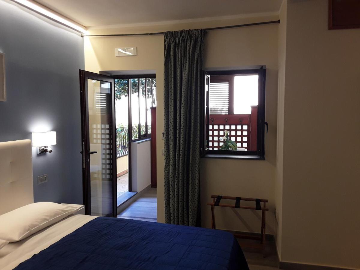Al Castello B&B ミラッツォ エクステリア 写真
