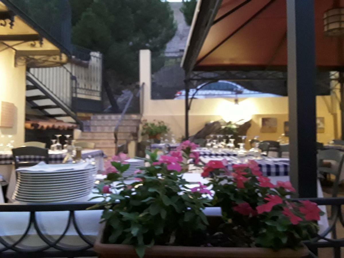 Al Castello B&B ミラッツォ エクステリア 写真