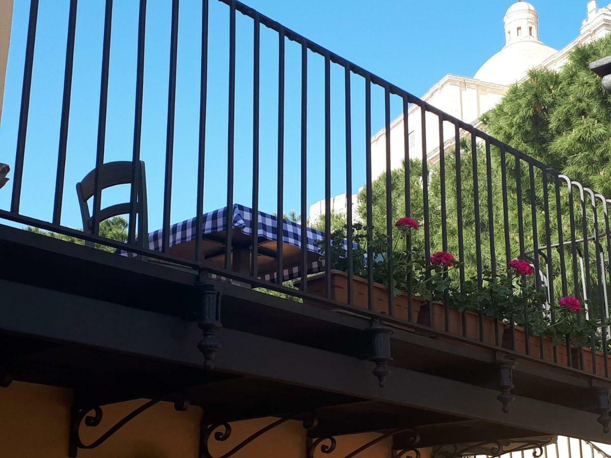 Al Castello B&B ミラッツォ エクステリア 写真